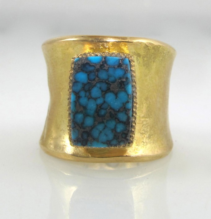 Gems_heart turquoise ring with diamonds front
