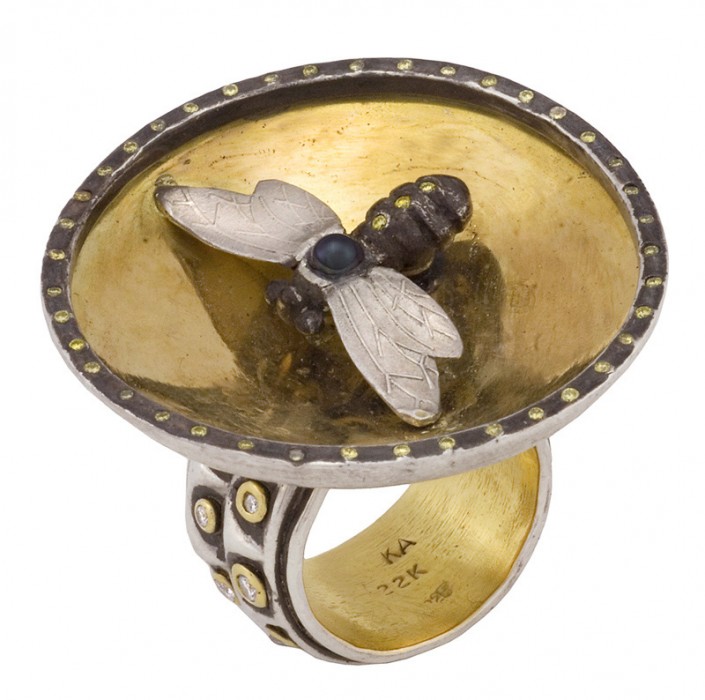 Insects_honey bee ring