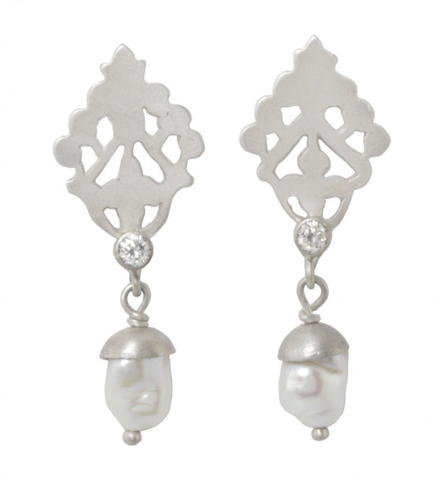 Ocean_pearl and diamond earrings